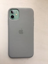 Muatkan imej ke dalam penonton Galeri, Silikon kes Untuk iPhone 11